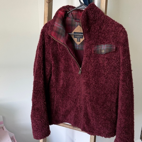 Pendleton Jackets & Blazers - Pendleton Burgundy Sherpa/wool zip up Jacket with Plaid accents